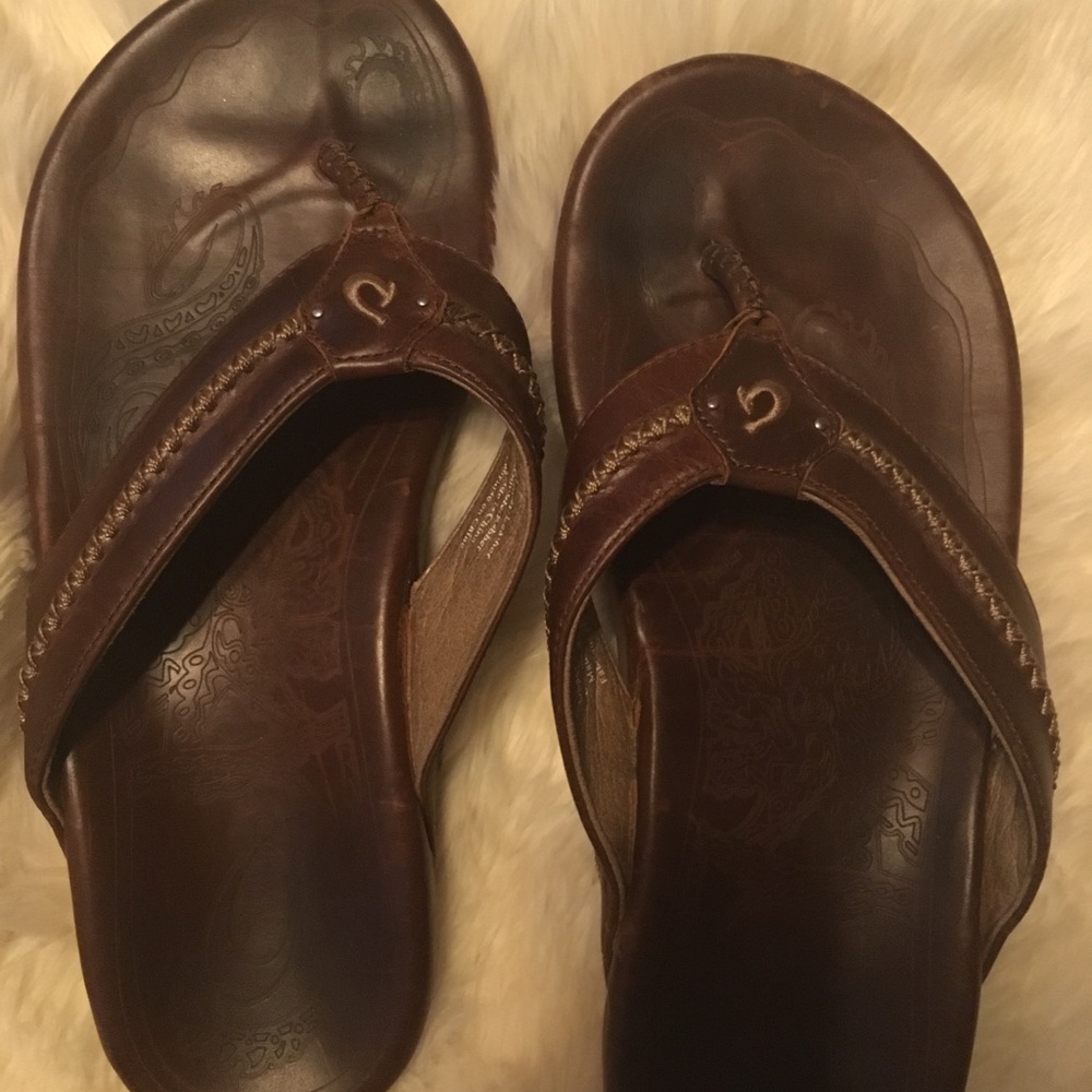 OluKai sandals